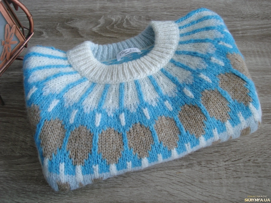 Brown Cappuccino Women's Scandinavian Sweater Lopapeysa Fair Isle Hand Knitted with a Nordic Black & White Patterned Yoke